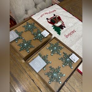 Nicole miller Blue Snowflake Ornaments napkin rings